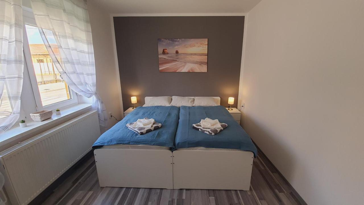מריבור Apartma4Us מראה חיצוני תמונה