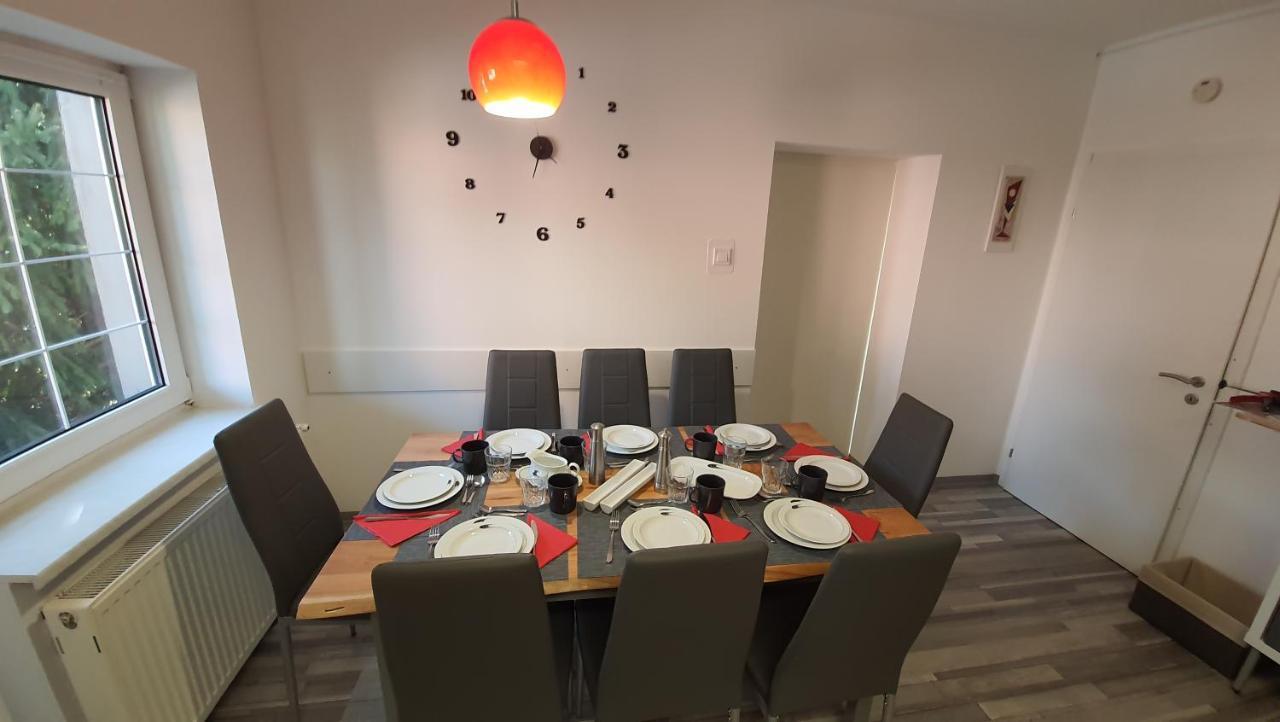 מריבור Apartma4Us מראה חיצוני תמונה