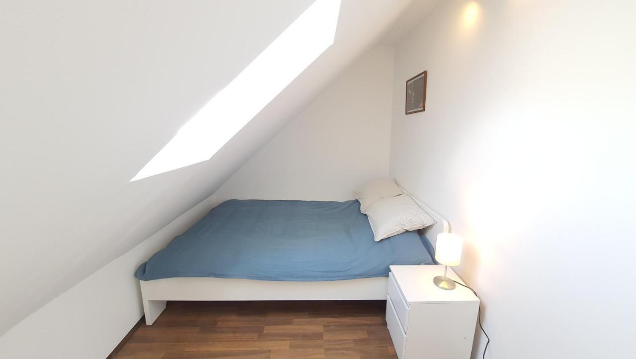 מריבור Apartma4Us מראה חיצוני תמונה