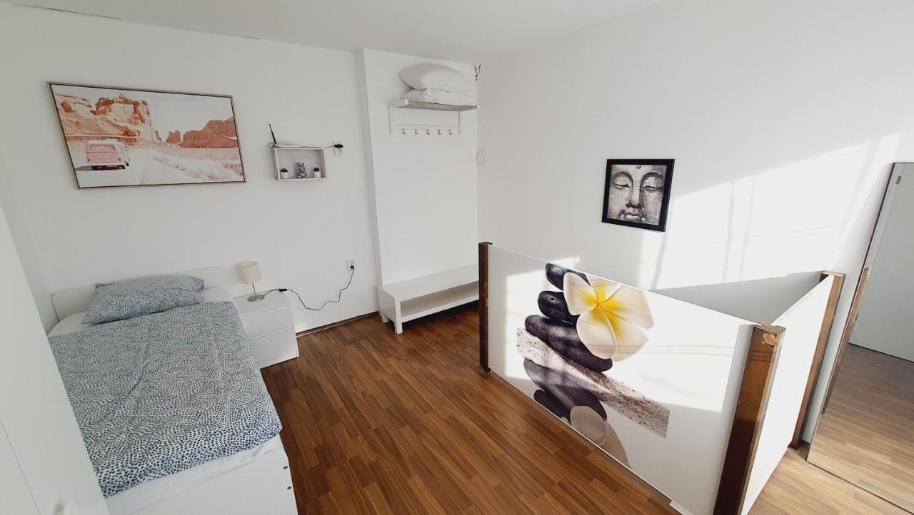 מריבור Apartma4Us מראה חיצוני תמונה
